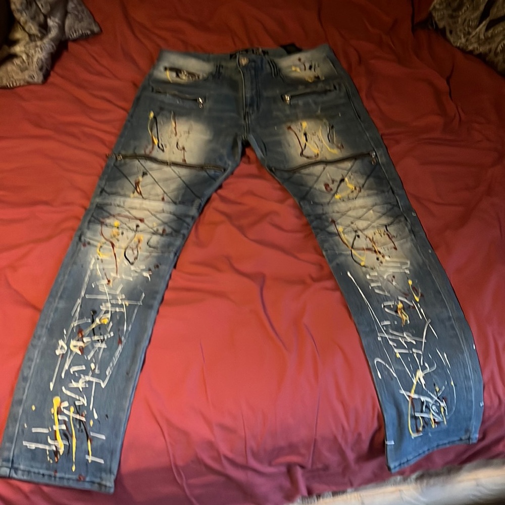 LAGUNA BEACH size 36 men jeans.only worn once . In Perfect condition